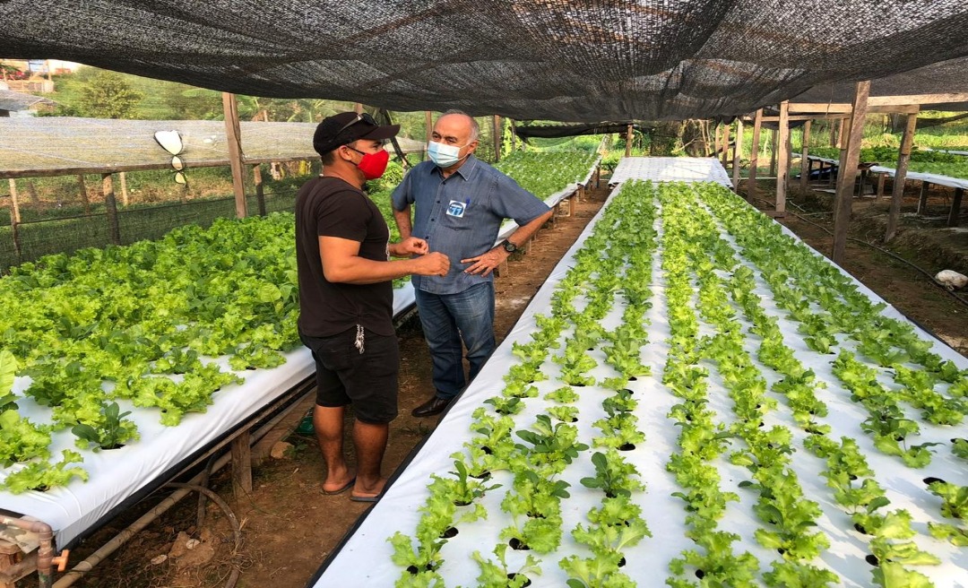 Bocalom visita o Ramal do Mutum e apresenta projetos para agricultura familiar